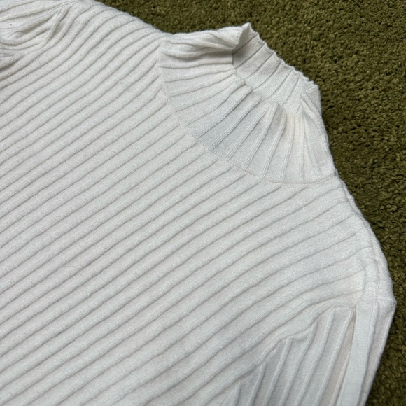 Forever 21 Ivory Ribbed Knit Top - Picture 2 of 3